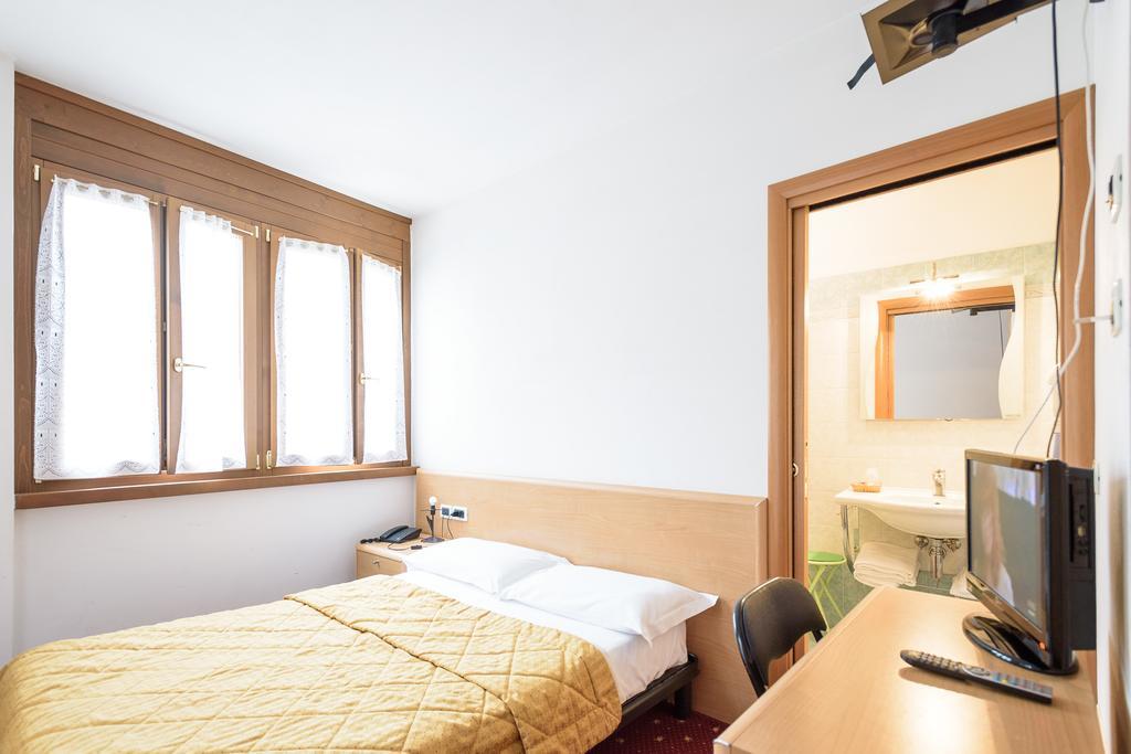 Hotel Doria Nago Eksteriør billede